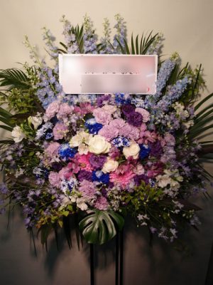 スタンド花　深沢敦様宛（青山マンダラ）