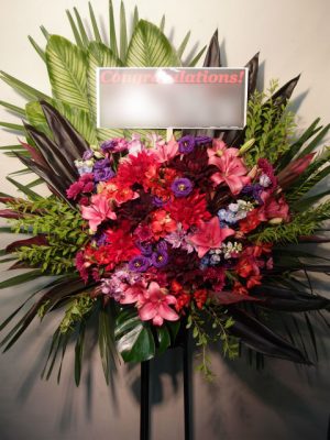 ロックなイメージのスタンド花。西川貴教様宛。EXシアターにお届け。送料無料です。