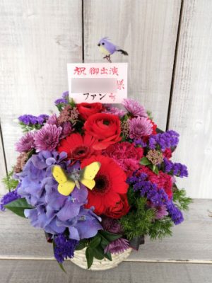 場所：神田K-HALL イメージ：おまかせ 用途：公演御祝 その他：オプション蝶、小鳥