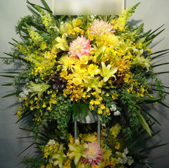 3月4月スタンド花を数点