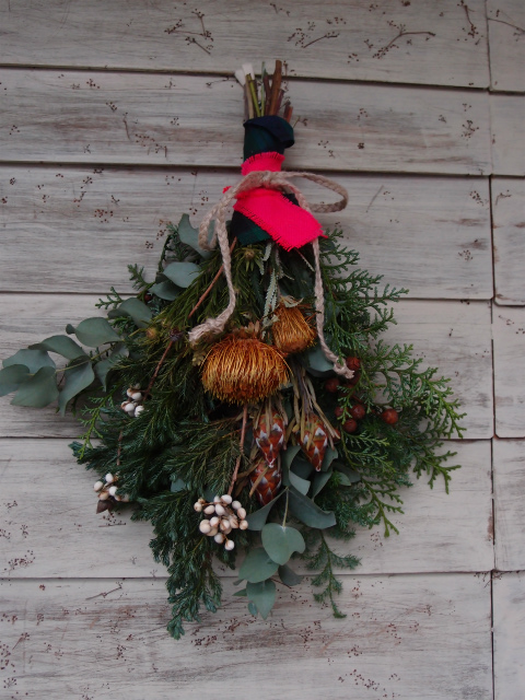 クリスマス・スワッグ販売中（フレッシュタイプ）