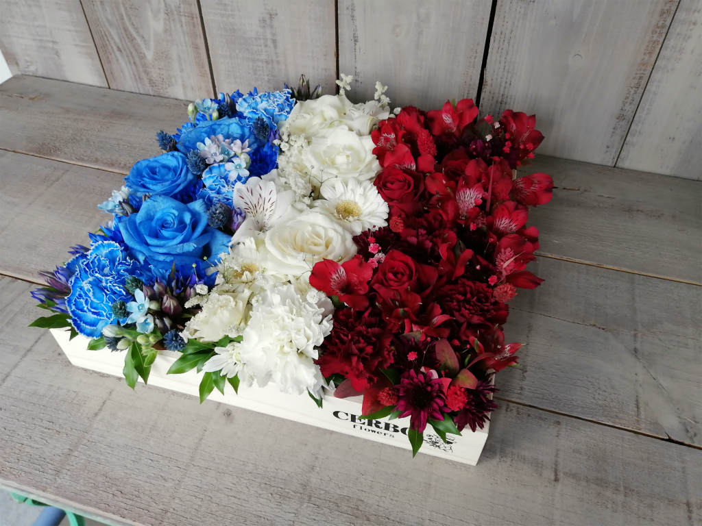 フランス国旗のボックスフラワーアレンジメント