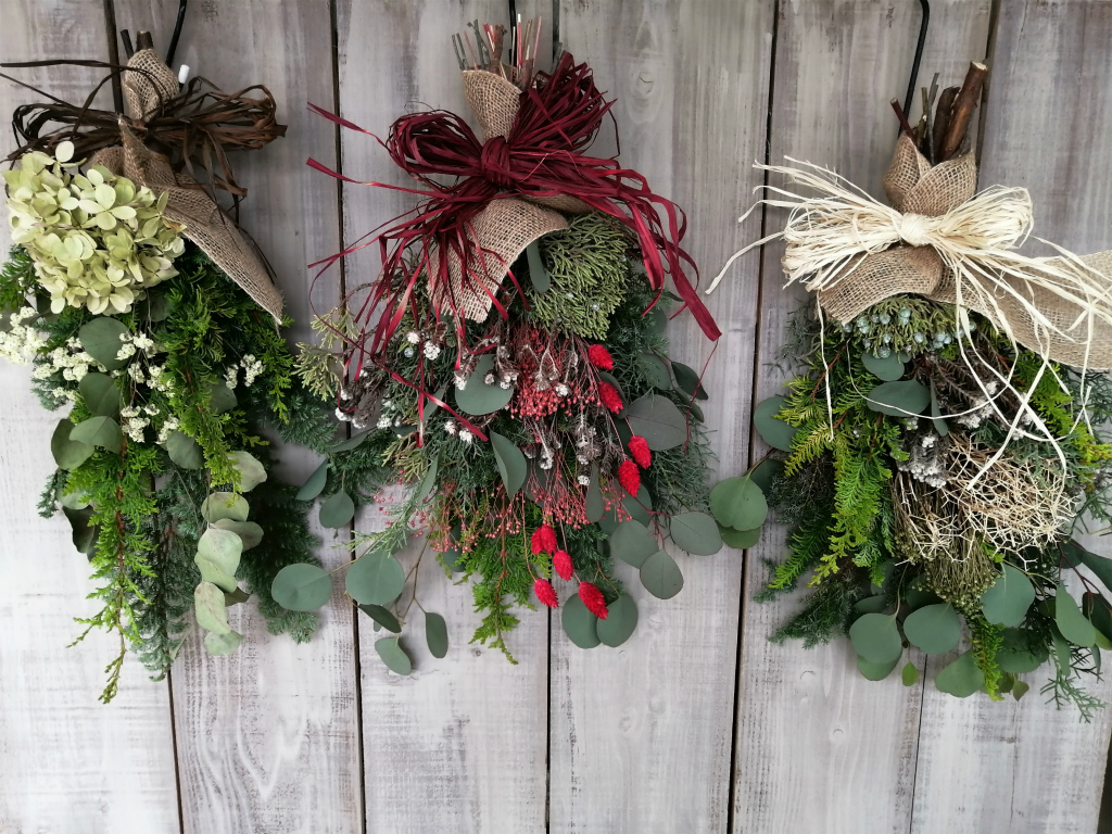 店頭にてXmasスワッグ販売中