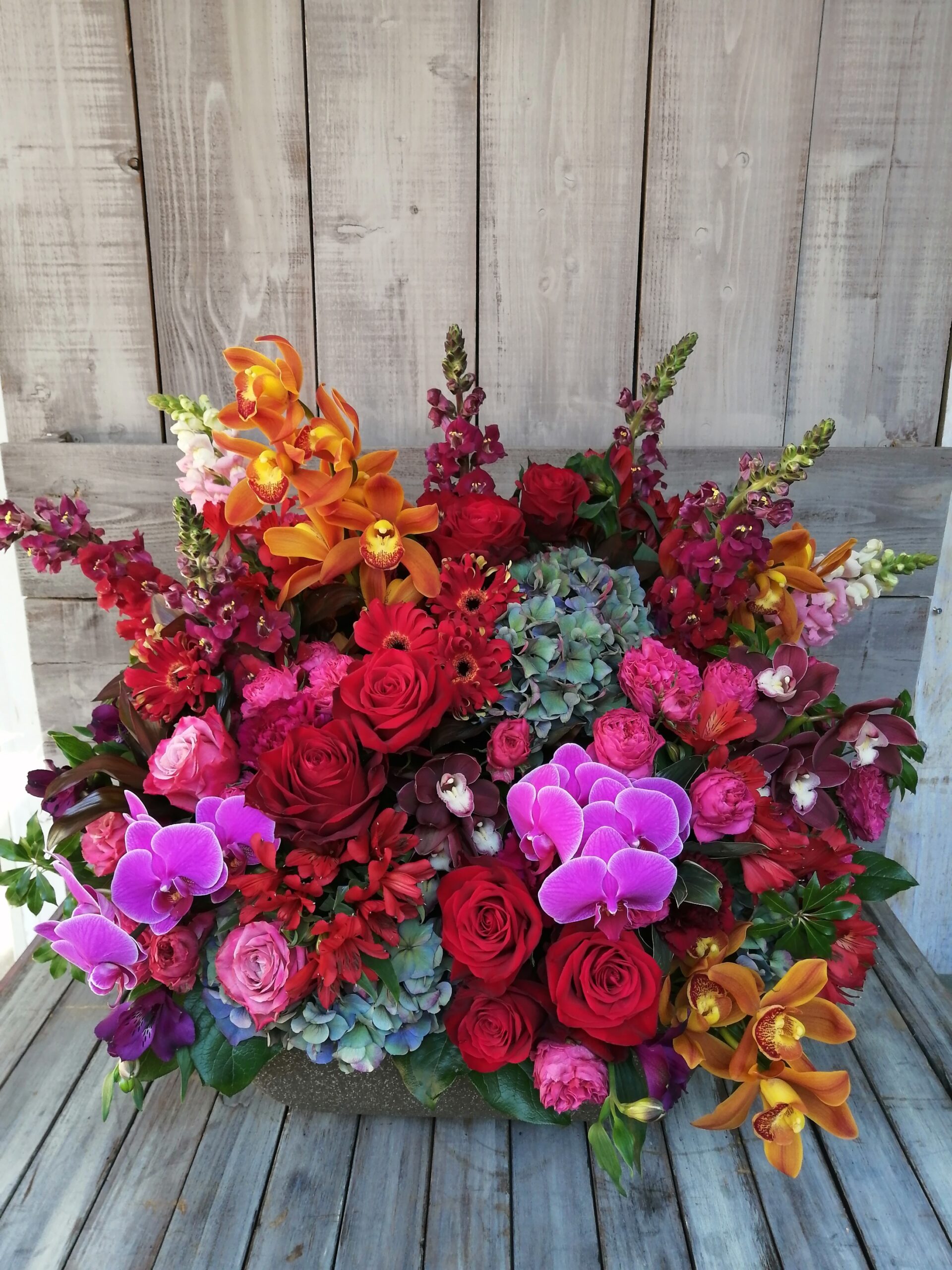 世田谷区お届けした還暦御祝いのアレンジメントフラワー