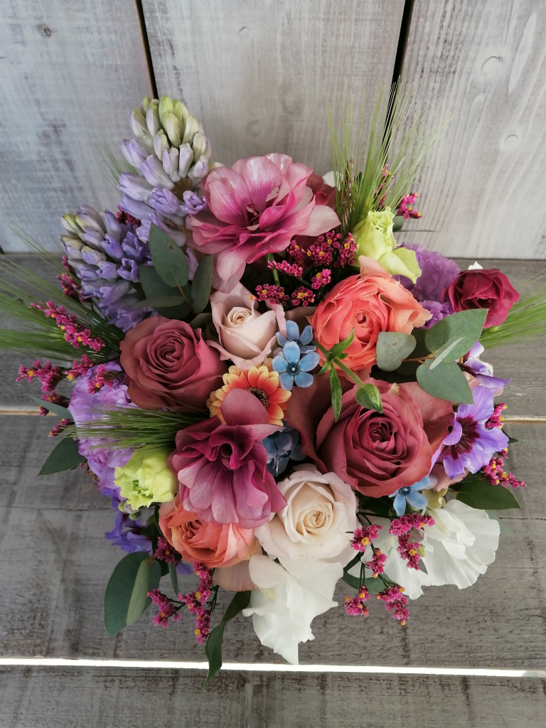 千代田区三番町にお届けした誕生日御祝いのアレンジメントフラワー