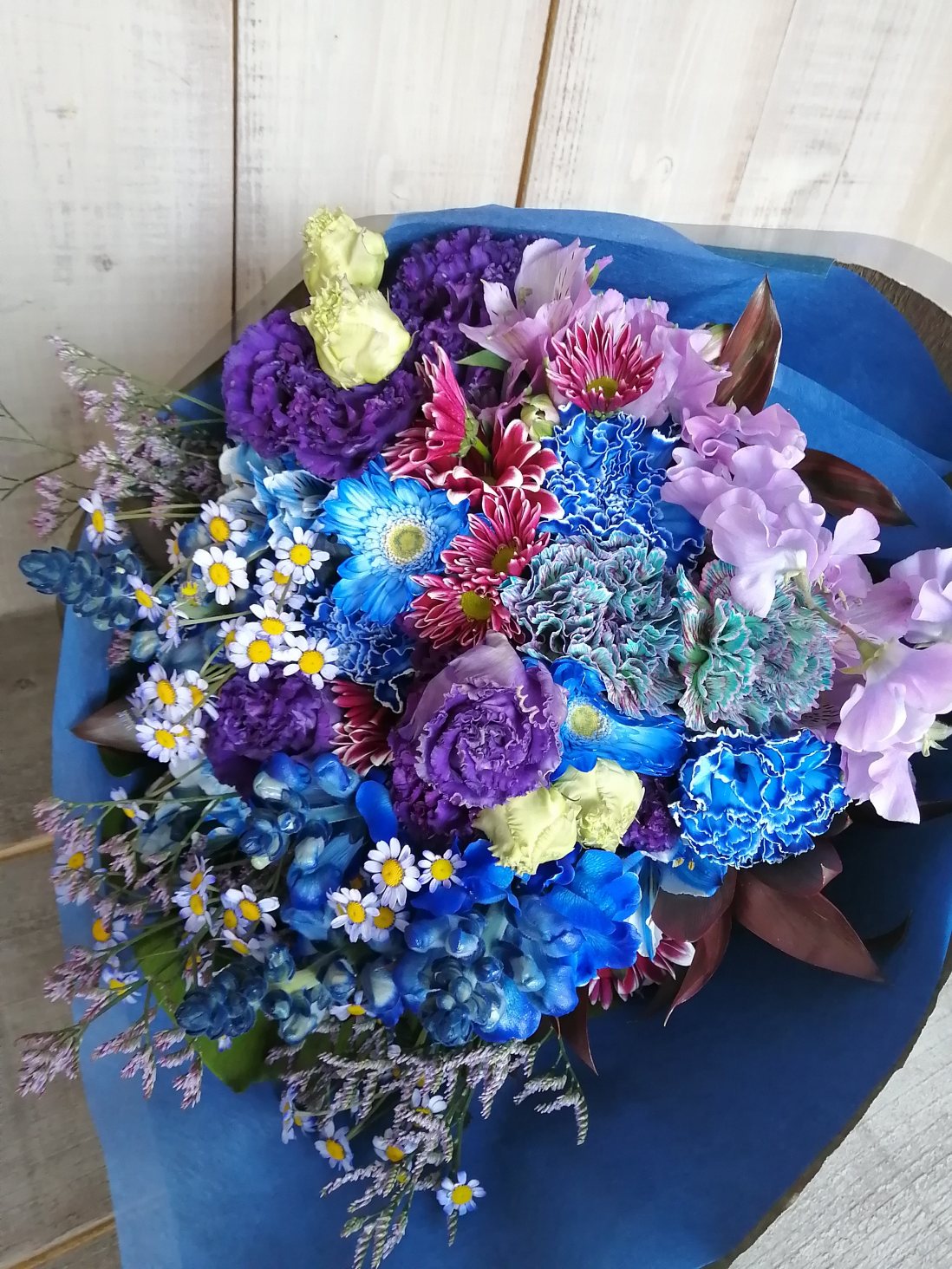 記念日の花束。青系で。