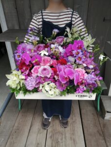 退職御祝いにお届けしたボックスフラワーアレンジメント＠世田谷区