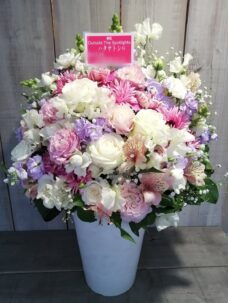 個展開催御祝いのアレンジメント＠渋谷区