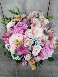 結婚記念日の御祝いのアレンジメント＠目黒区