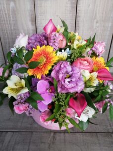 誕生日御祝いのアレンジメントフラワー＠目黒区