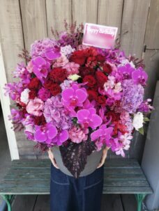 誕生日御祝いの豪華なアレンジメント＠港区