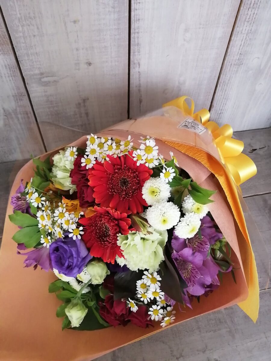 花束 3000円 サイズイメージ