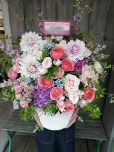 誕生日御祝いにお届けしたアレンジメント＠新宿区