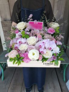 クリニック開業お祝いのボックスフラワー＠目黒区自由が丘