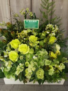 美容室20周年御祝のボックスフラワーアレンジメント＠目黒区鷹番