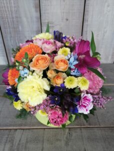 宅配便でお届けした誕生日御祝いのアレンジメント