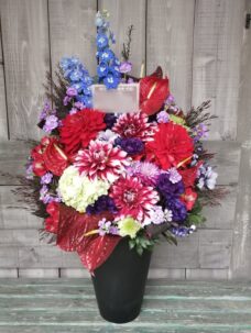 理事長就任御祝いにお届けしたアレンジメントフラワー