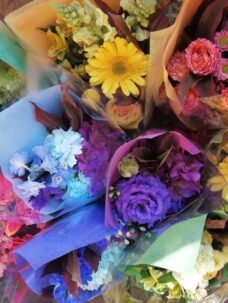 富士ソフト秋葉原ビルに配達の花束