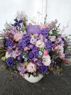 引退試合にお届けのアレンジメントフラワー