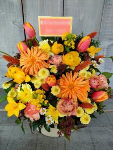 日本橋REIJINSHA GALLERYにお届けの個展開催お祝いのフラワーアレンジメント