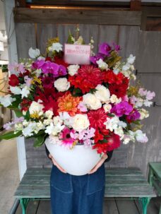 結婚発表御祝にお届けしたアレンジメント