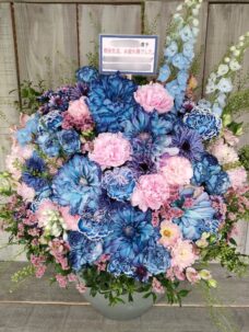 現役を引退されたプロ選手へのアレンジメントフラワー