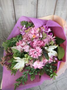 TV番組内で使用する花束