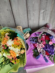 民放TV局にお届けした出演者様の誕生日御祝いの花束