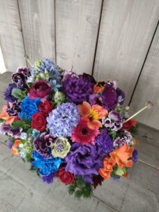 目黒区上目黒にお届けした春のアレンジメント