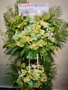 横浜アリーナにお届けしたライブ開催御祝いのスタンド花