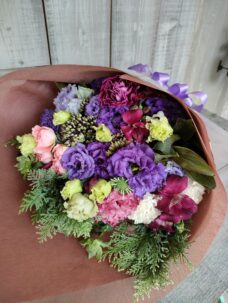 渋谷区にお届けした誕生日お祝いの花束