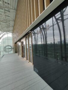 日経ホールにお届けしたライブの楽屋花（生花アレンジメント）