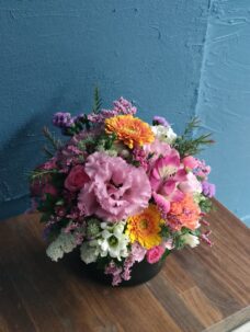 目黒区鷹番にお届けした誕生日御祝いの花