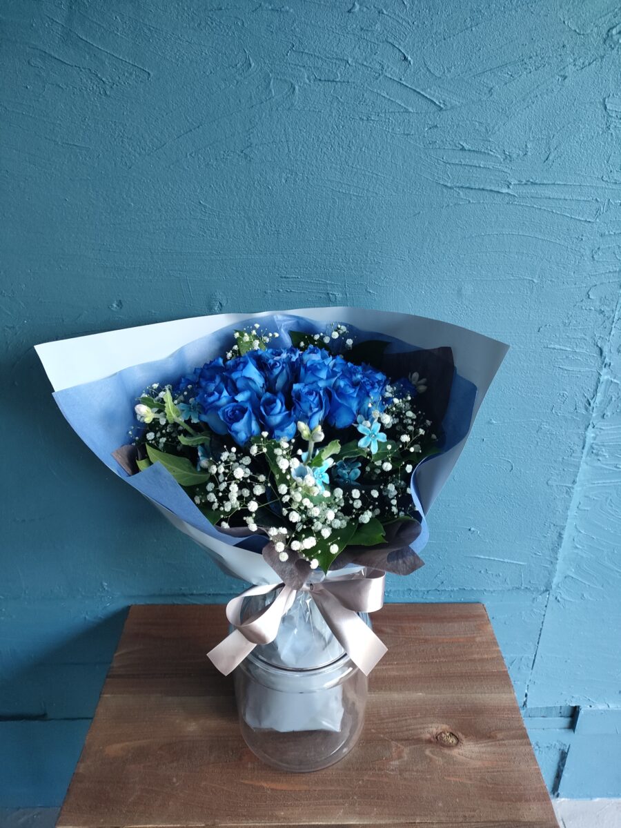 来店　青バラ33本