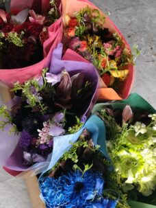 池袋ロサ会館にお届けした解散ライブ用の花束