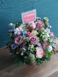 BLANK Koenjiにお届けの個展開催お祝いの花