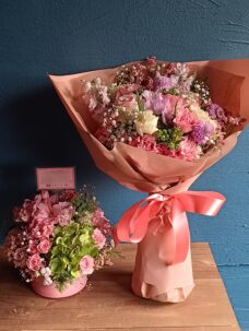 東宝スタジオにお届けしたCM撮影用の手渡し花束と楽屋花
